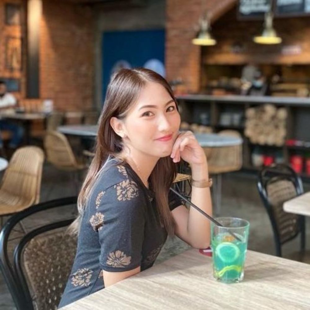 Meet your Posher, Andriani